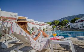 Club Lapethos Girne 3*